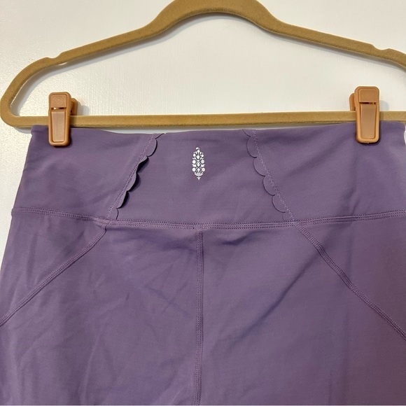 Free People Movement Genesis Scallop Eyelet Hem Legging - Picture 5 of 10